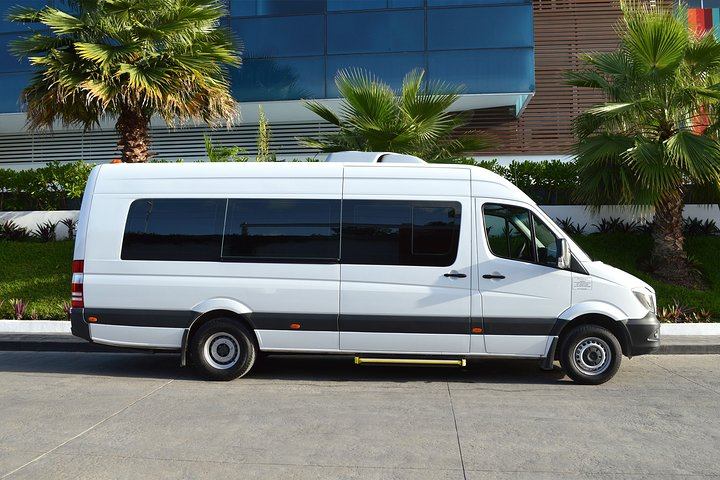 Private Transportation From To Airpot and Punta Cana Hotels (1-6) - Photo 1 of 6